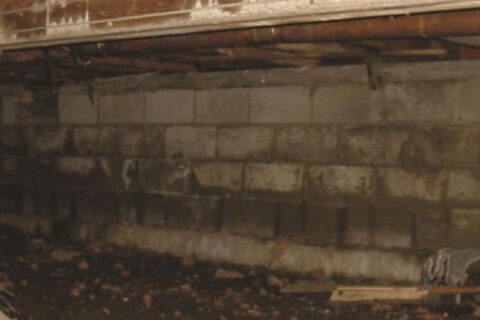 crawl space moisture